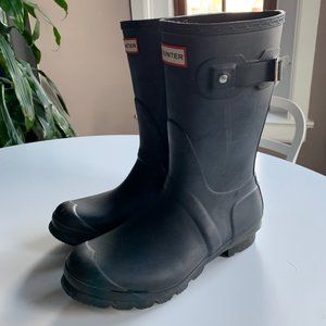 Hunter Women's Mid-Calf Black Rubber Rain Boots